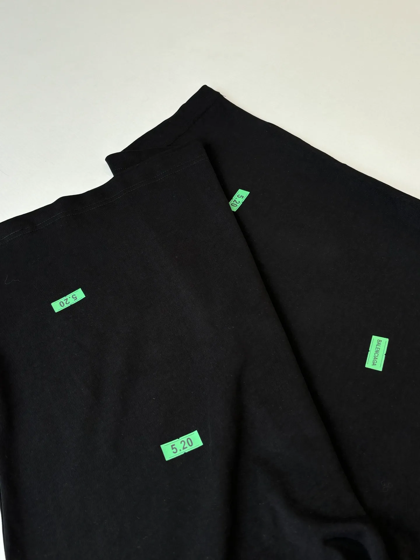 Balenciag*/ 26SS 520 ， ， ， ， ； ， 。 Size：XS/S/M/L